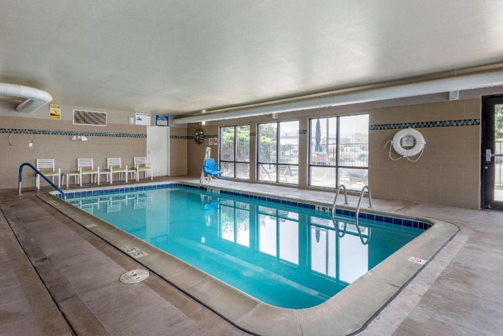 Comfort Inn & Suites Fruita Buitenkant foto
